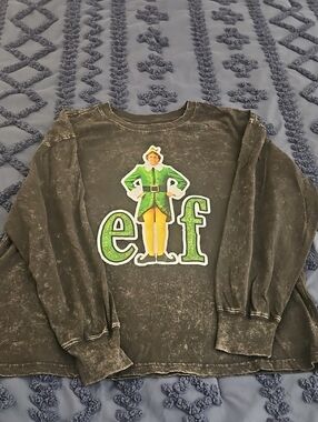 Elf Graphic Crewneck Long Sleeve Black